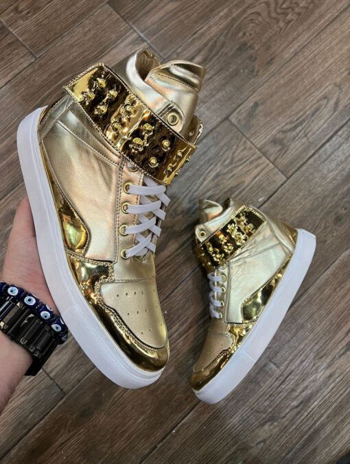 Tenis tipo botín dorado
