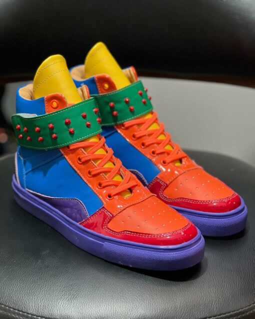 Tenis tipo botín multicolor