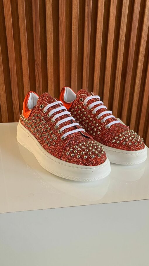 Tenis choclo brillos rojo con estoperoles