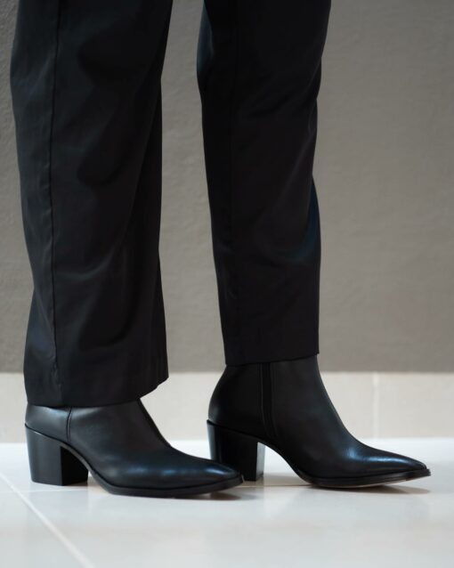 Bota piel negra