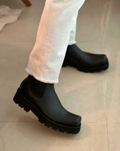 Bota chunky piel negro suela ultraligera