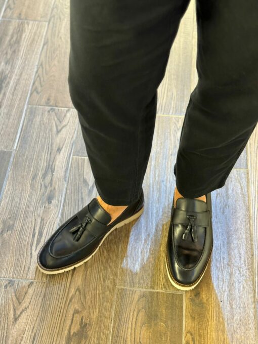 Slipper con motas piel negro