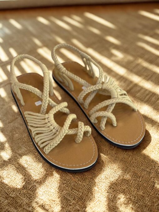 Sandalia hilo beige